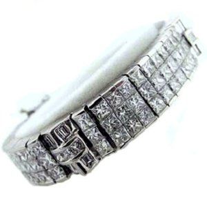Round Brilliant Cut Diamonds on Prong Set Bracelet